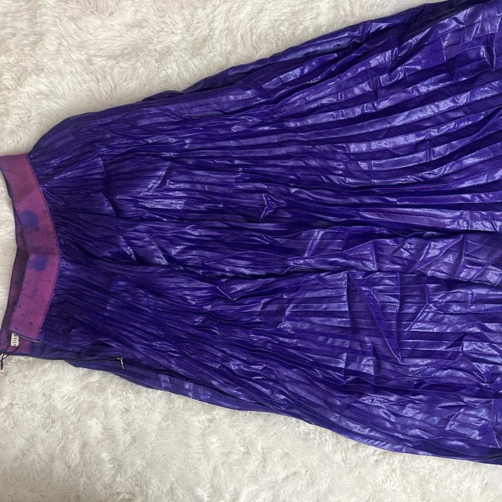 Alice and Olivia purple skirt